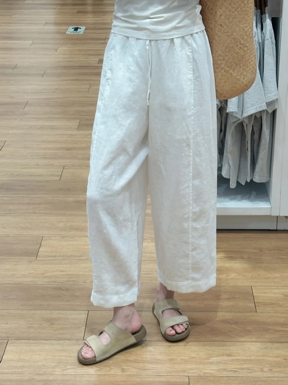 Boutique Women’s Linen White Wide-Leg Linen Blend Pants
